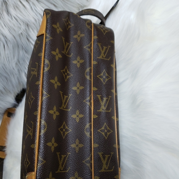 Louis Vuitton Nile 28 - Picture 3 of 7